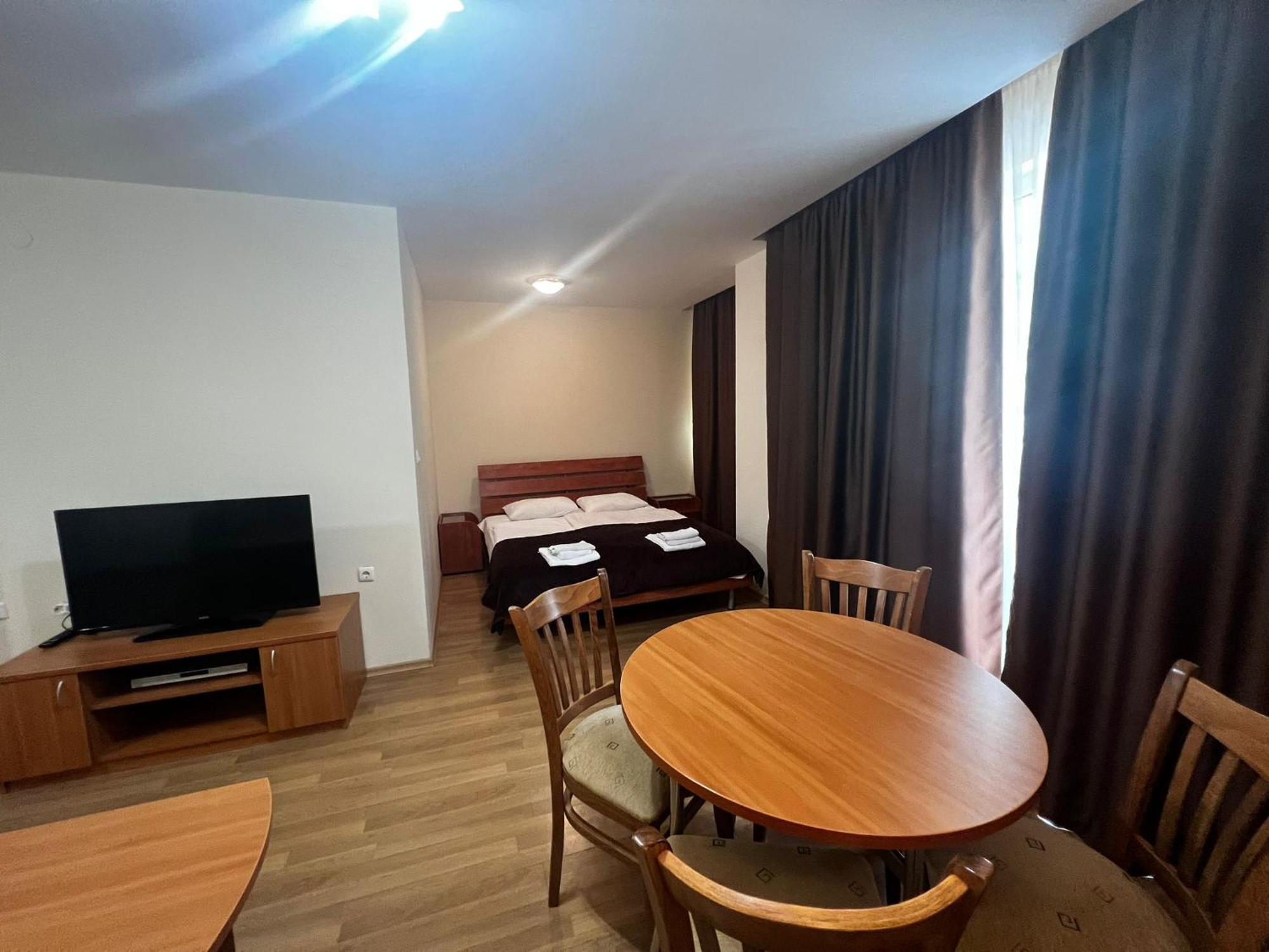 Gt Green Fort Beach Apartments Slăntjev Brjag Exteriör bild