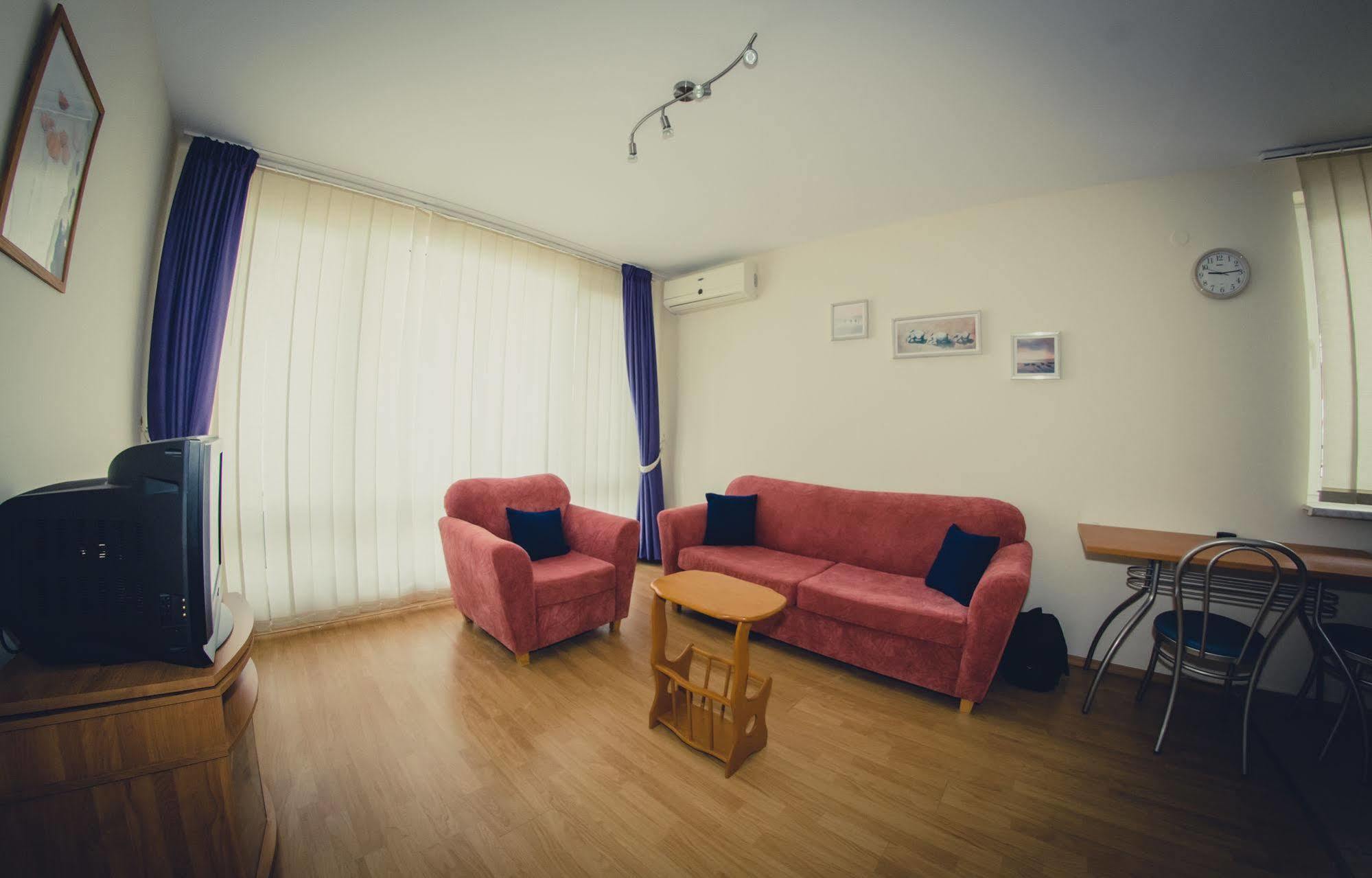 Gt Green Fort Beach Apartments Slăntjev Brjag Exteriör bild