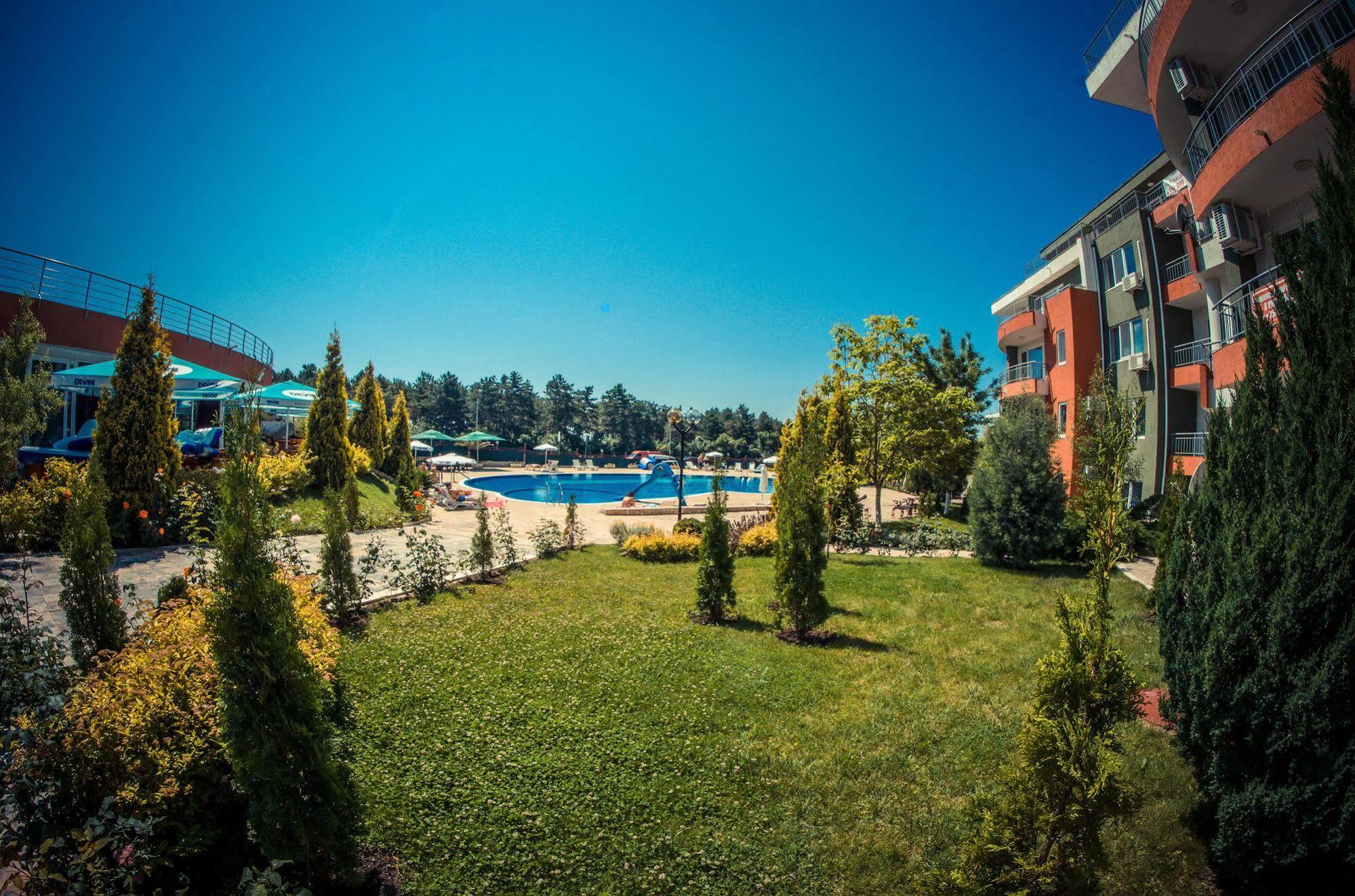Gt Green Fort Beach Apartments Slăntjev Brjag Exteriör bild